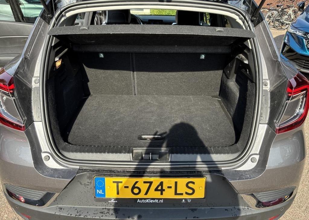Renault Captur 1.6 e-tech hybrid 145 intens -trekhaak / 18" / dakrails