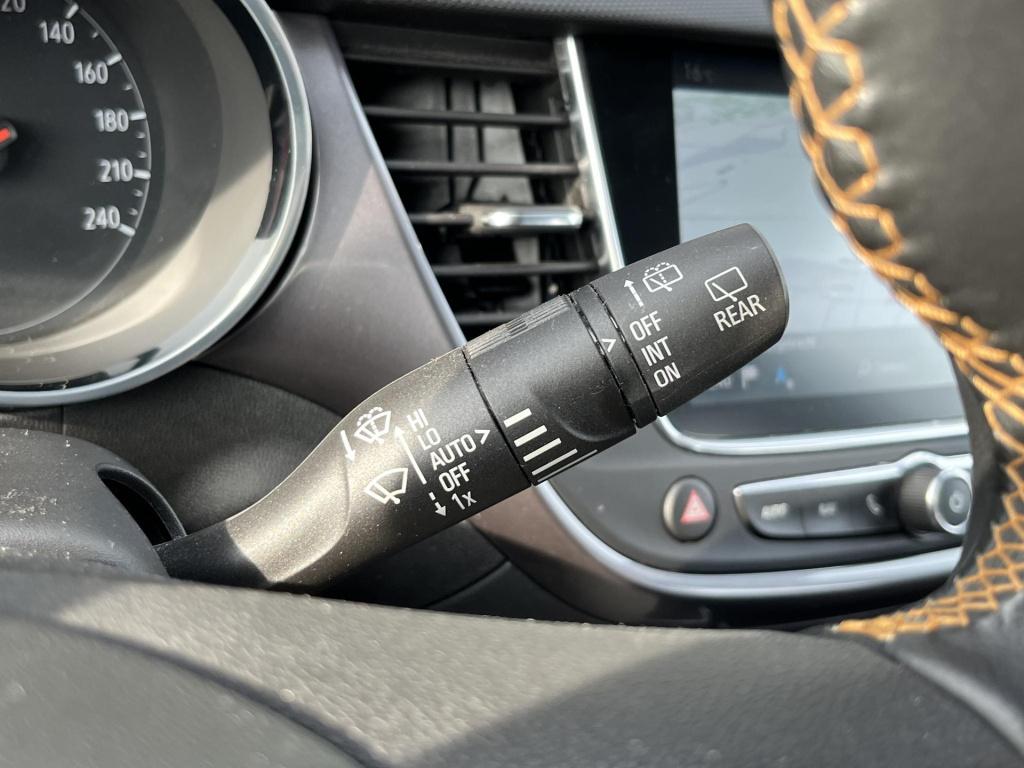 Opel Crossland X 1.2 turbo innovation | climate control | cruise control | 