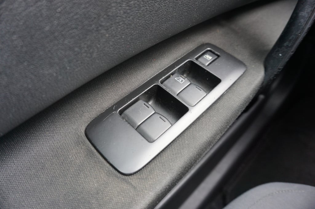 Nissan Qashqai 1.6 visia airco / elektr. ramen / trekhaak