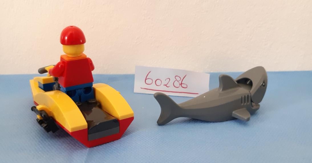 LEGO City 60286: ATV Strandredding , beach rescue met 1 minifiguur