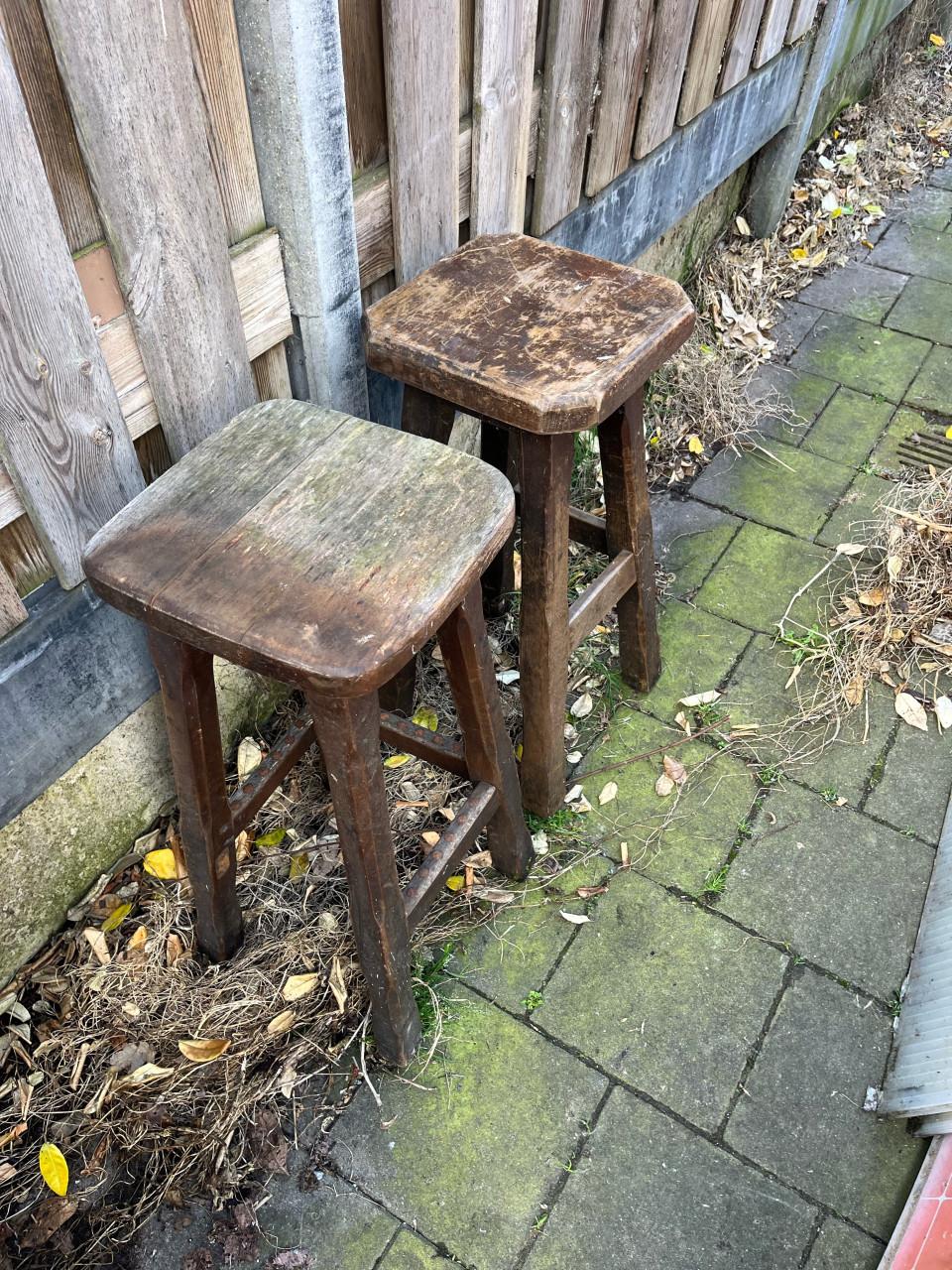 Oude barkrukken gratis