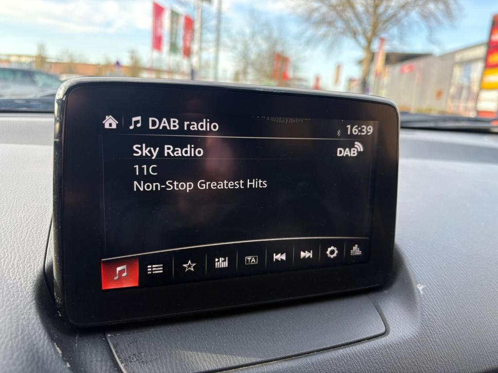 Mazda Cx-3 2.0 skyactiv-g 120 sport selected