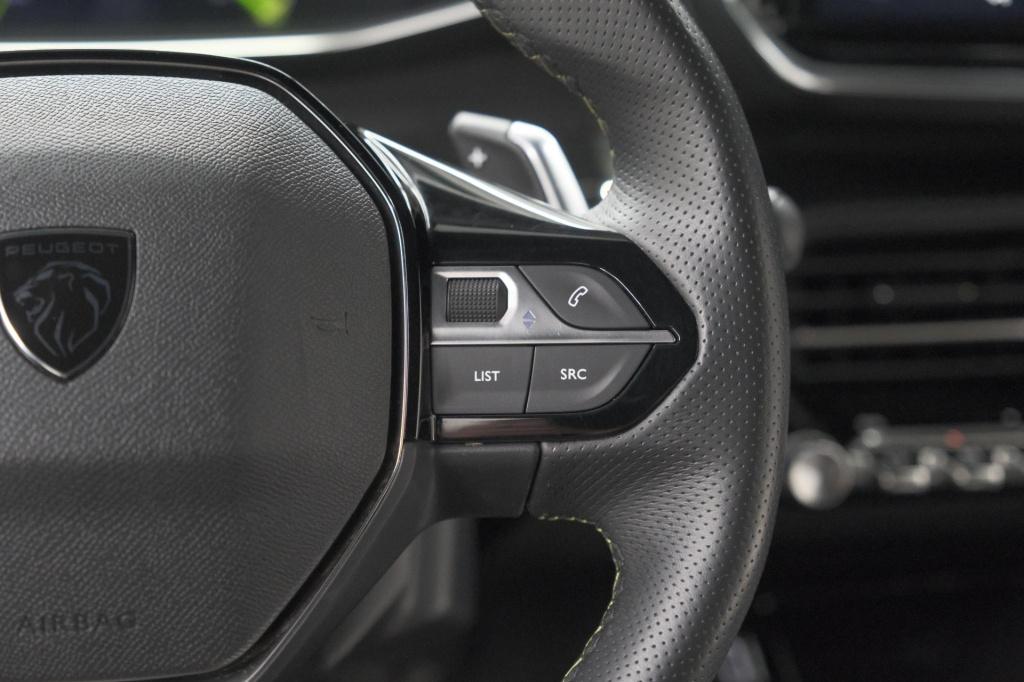 Peugeot 2008 puretech 130 eat8 gt | camera | apple carplay | parkeersensore