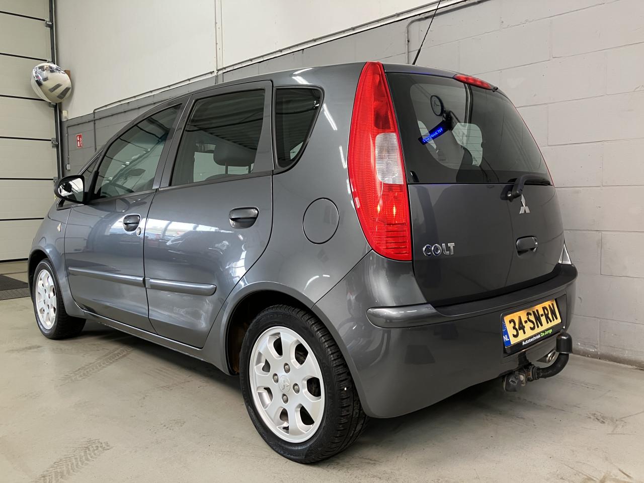 Mitsubishi Colt 139.000 km met airco