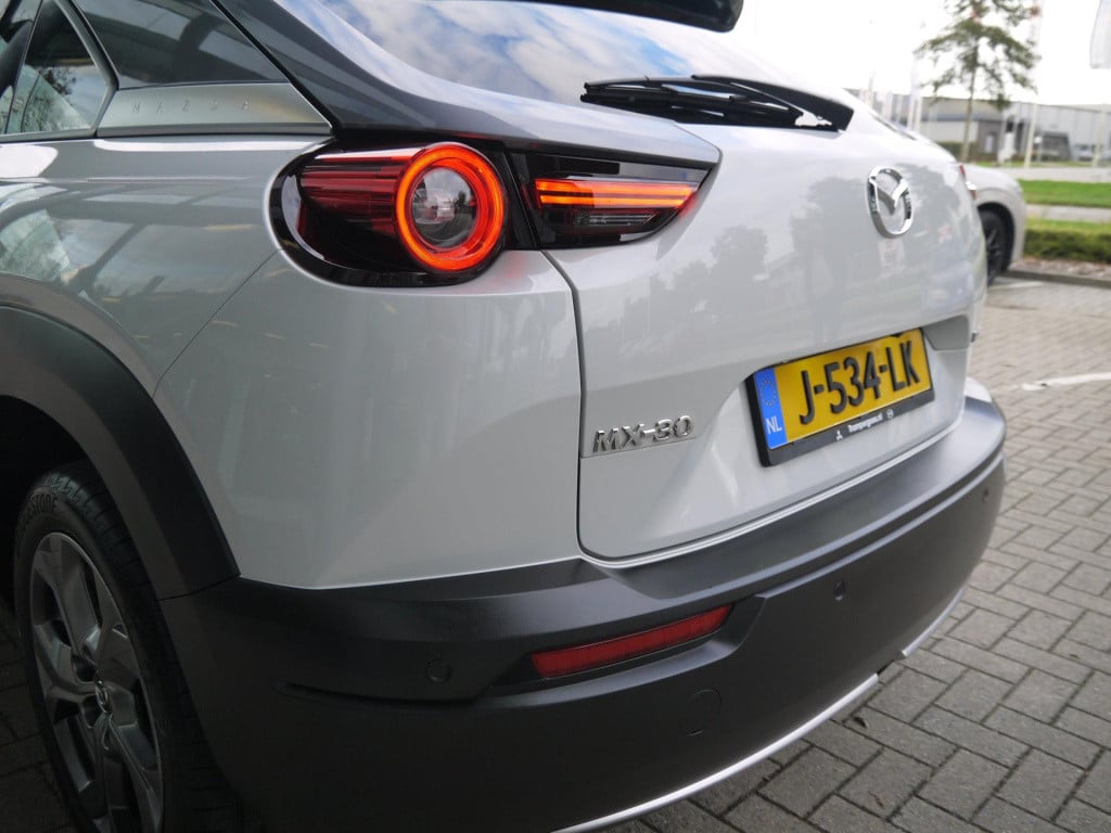 Mazda Mx-30 e-skyactiv 145 pk first edition|rijklaar