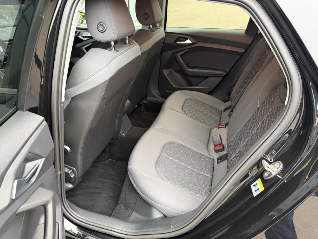 Audi A1 allstreet 30 tfsi 116pk s-tronic advanced edition | led | camera | 