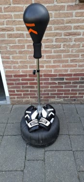 Boksbal + handschoenen