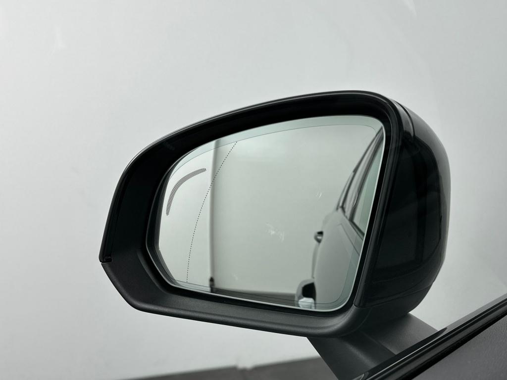 Volvo XC40 b4 197pk plus dark| camera| trekhaak| adap.cruise| h&k audio