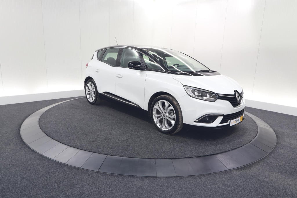 Renault Scenic tce 140 bose | trekhaak | camera | dodehoekdetectie | naviga