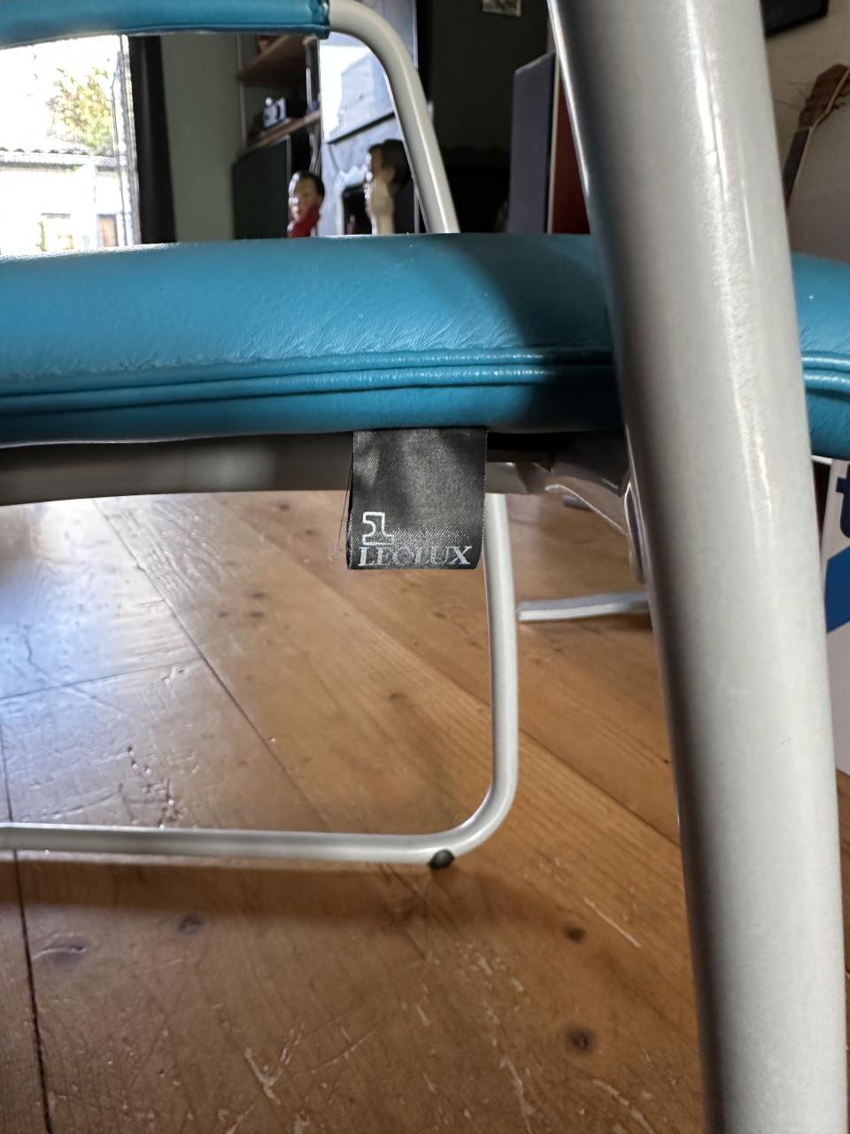 Leolux eetkamer stoelen