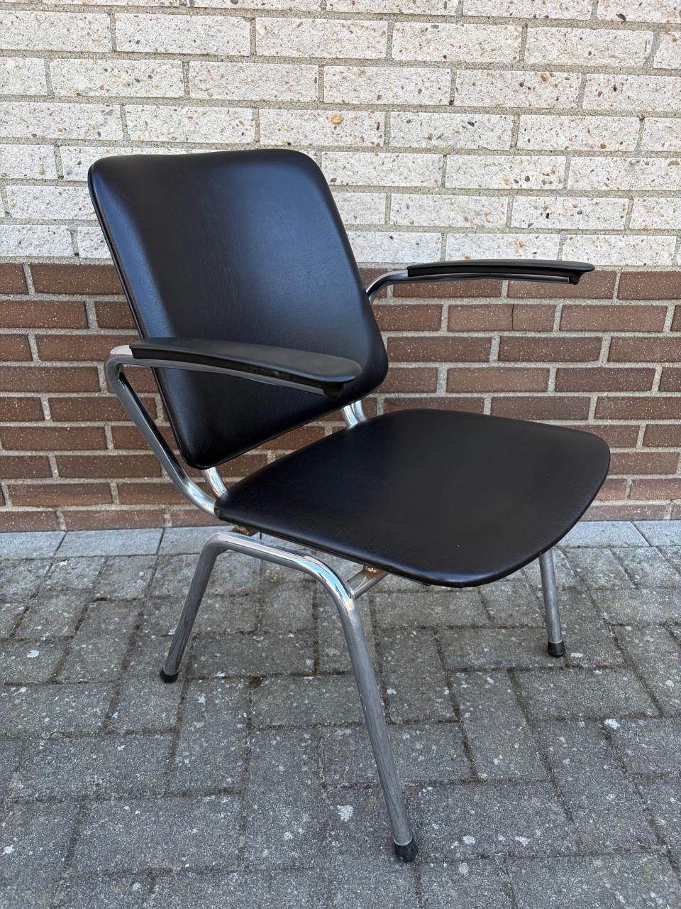 2 vintage Gispen fauteuils gebroeders de Wit SET