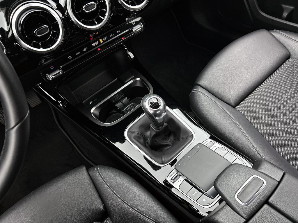 Mercedes-Benz A-Klasse 160 style | handgeschakeld | led verlichting | achte