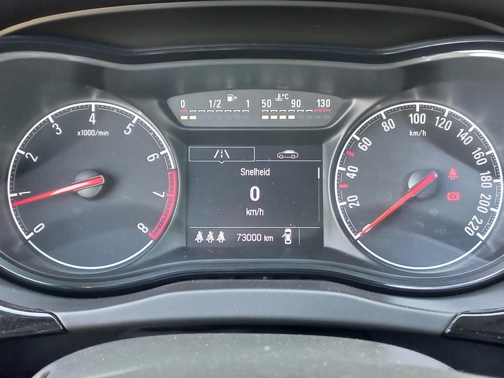 Opel Corsa 1.4 color edition | winterpakket | lmv | cruise | bluetooth