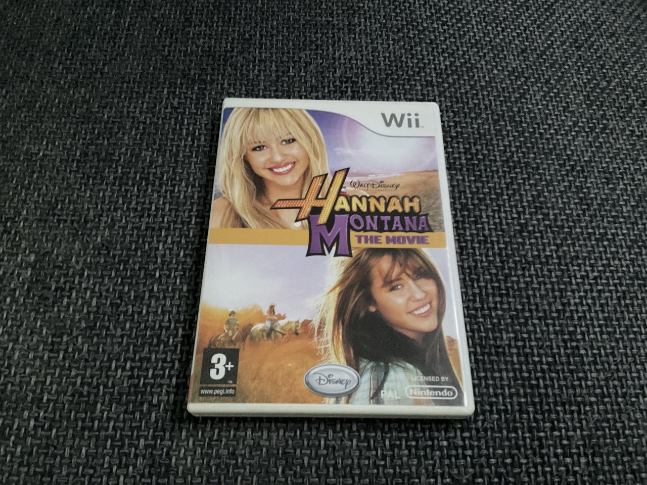 Nintendo Wii + toebehoren en spellen.