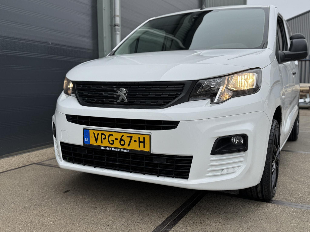Peugeot Partner 1.5 bluehdi premium airco / cruise controle / navi / 105 pk