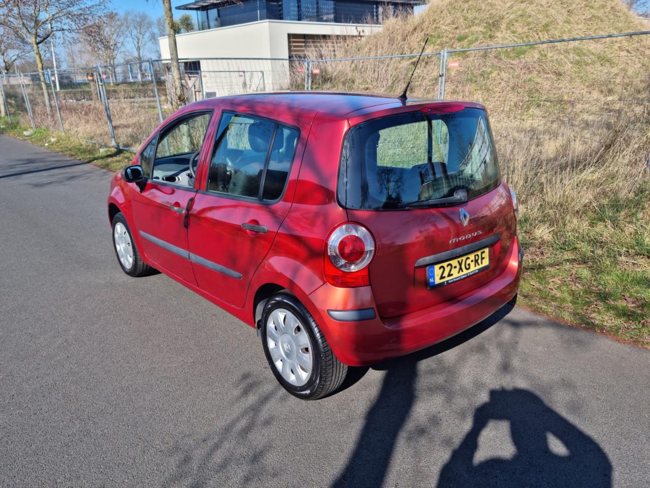 Renault modus 1.6i 16v zeer mooi bj 2007 160.000km