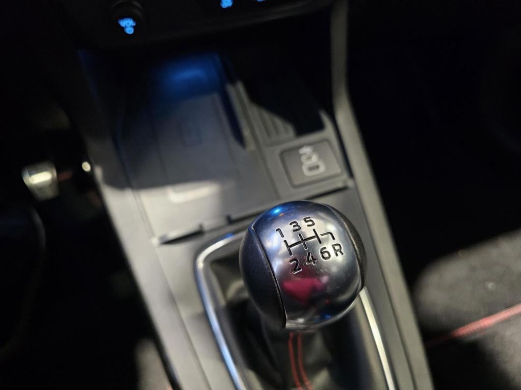 Ford Puma 1.0 ecoboost hybrid st-line x 125pk mhev mild hybrid