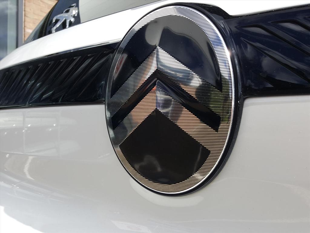 Citroen C3 1.2 hybrid 110pk max automaat apple carplay & android auto | nav