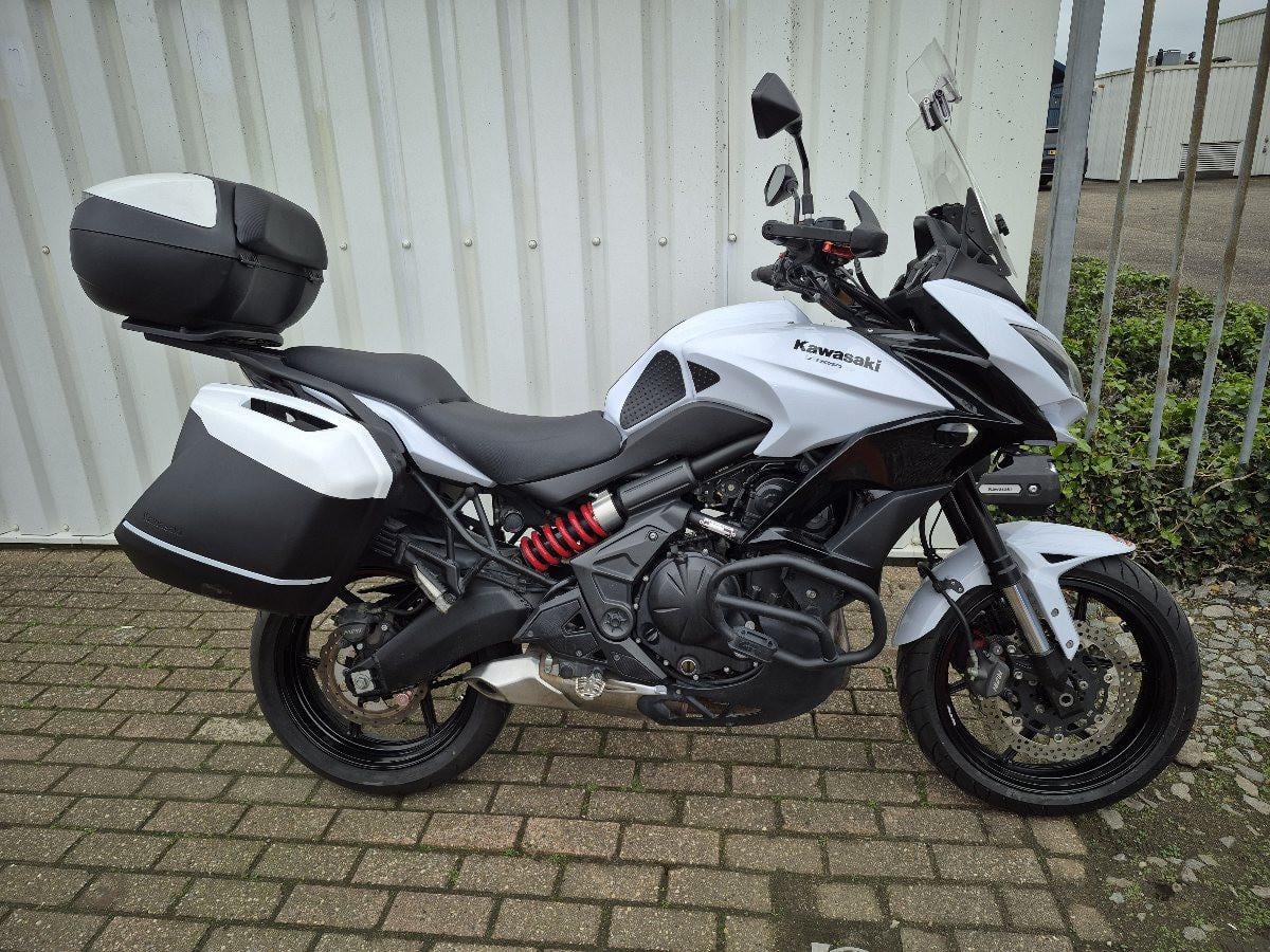 Kawasaki Versys 650GT uit 2015, boordevol