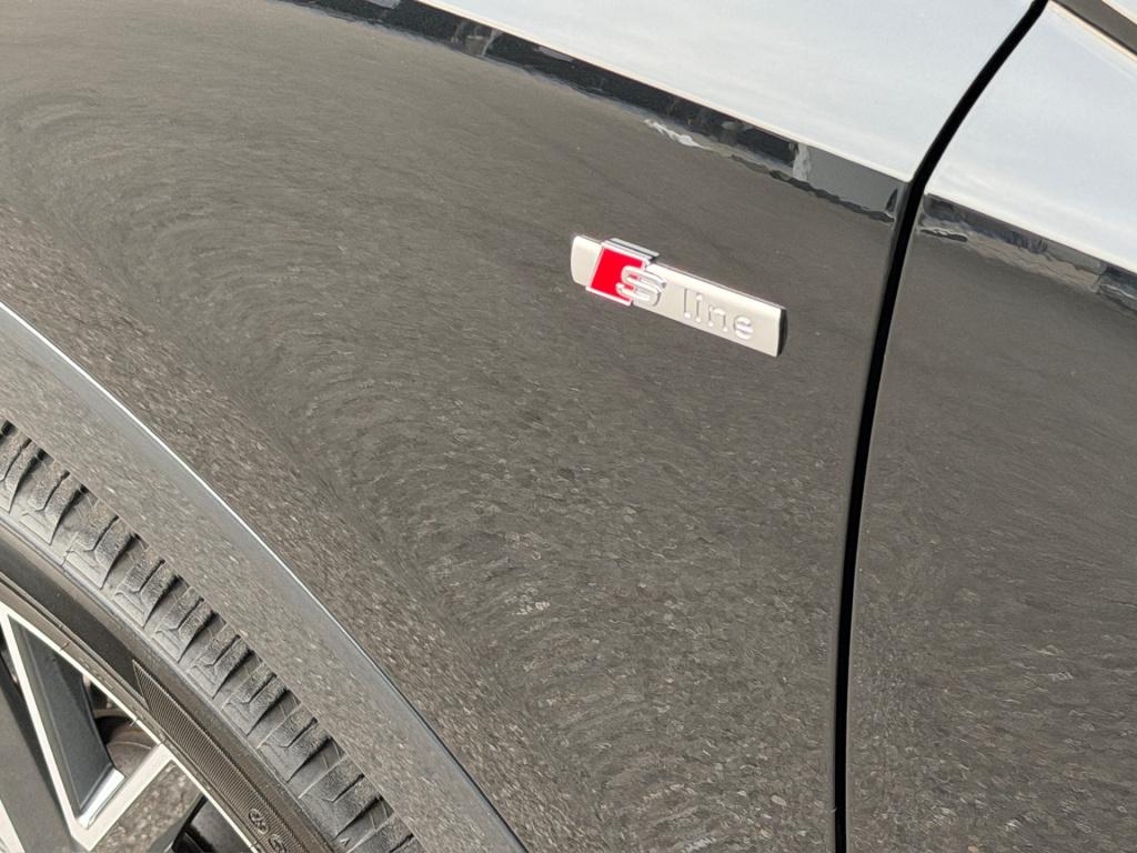 Audi Q3 sportback 35 tfsi 150pk s-tronic s-line | standkachel | black style