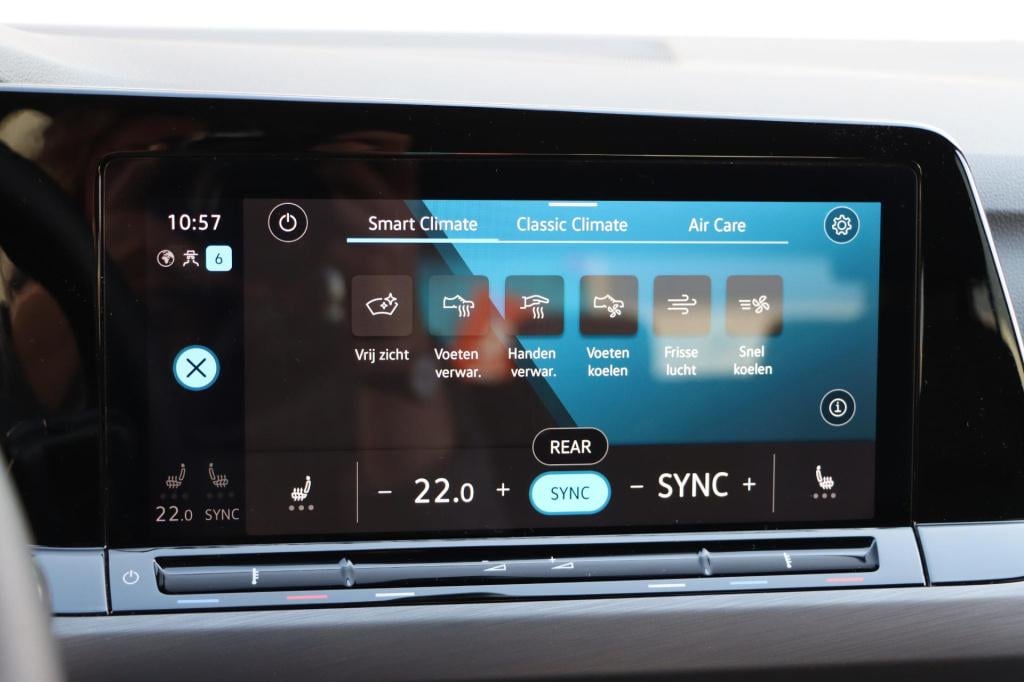 Volkswagen Golf 1.5 etsi style 150pk dsg7