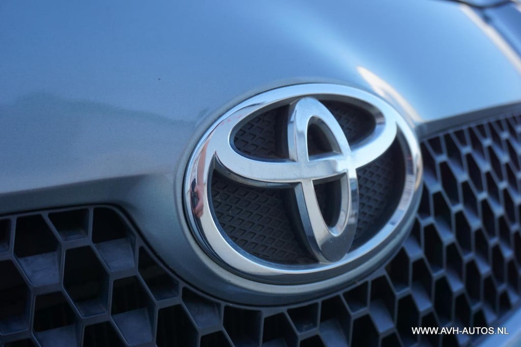 Toyota Yaris 1.0 vvti terra