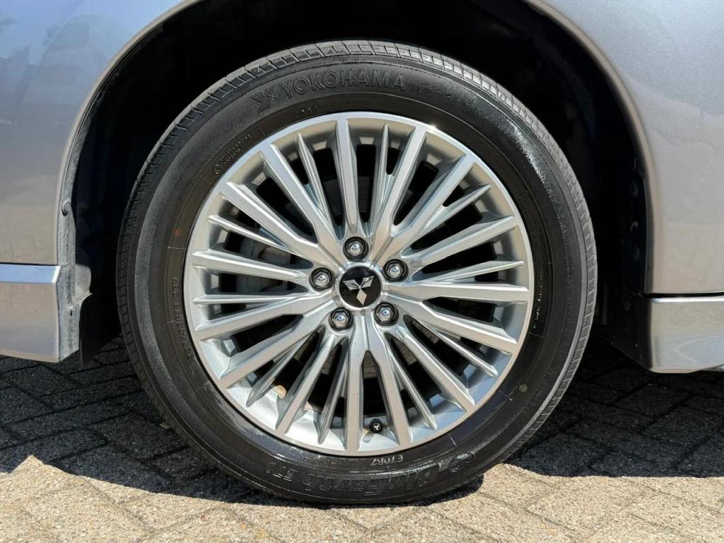 Mitsubishi Outlander 2.4 phev instyle panoramadak|trekhaak|1500kg trekgewic