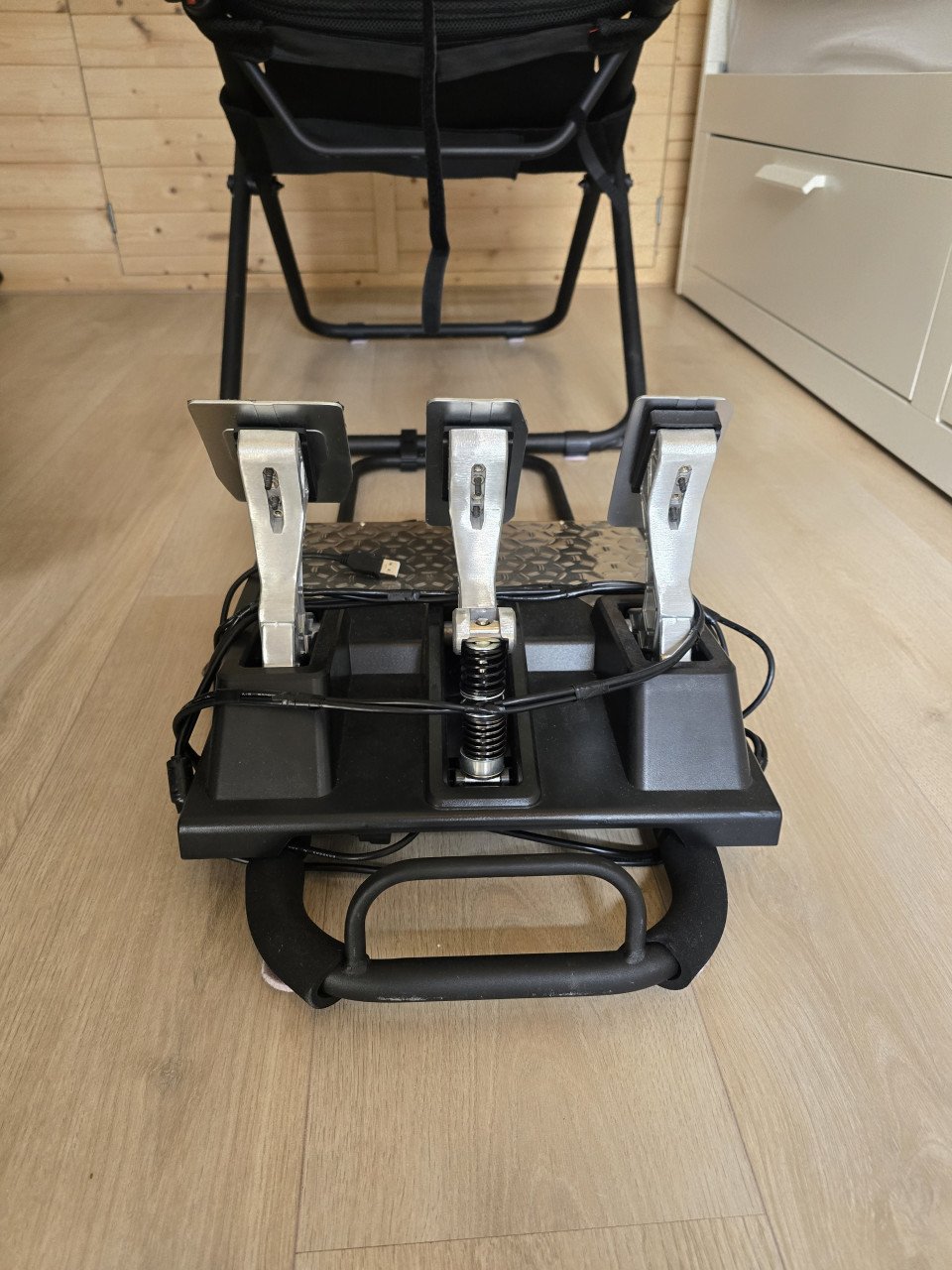 ZGAN Sim racing trustmaster T-GTII met racing chair te koop