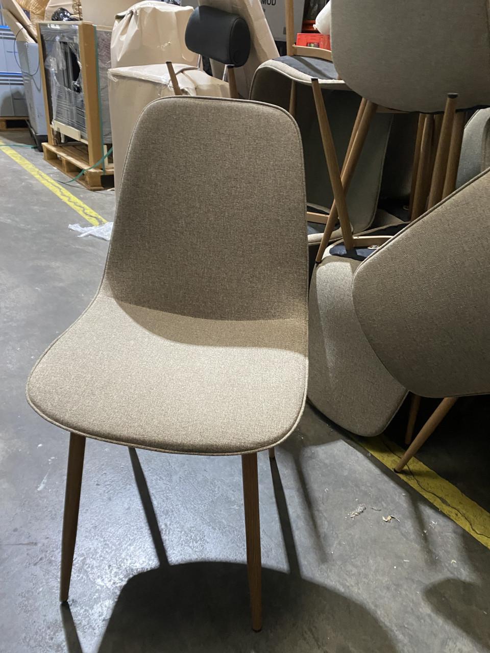 Grote partij stoelen, mogen ook per stuk weg