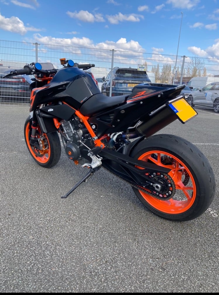 Ktm Duke 890R 2024 - 3945km