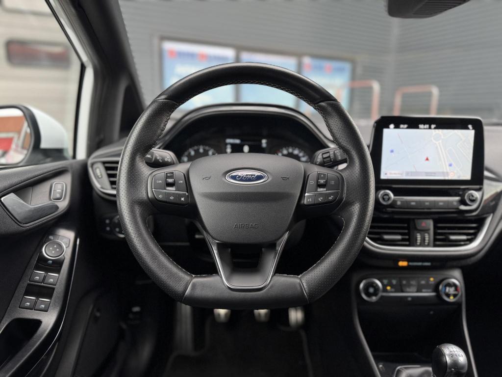 Ford Fiesta 1.0 ecoboost st-line nl-auto, panoramadak + véél opties!