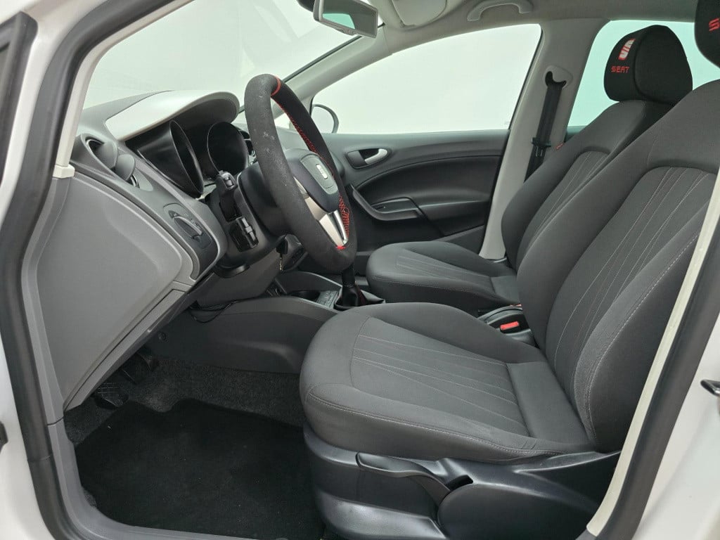 Seat Ibiza occasion 1.2 tsi sport edition met cruisecontrol en luxe radio |