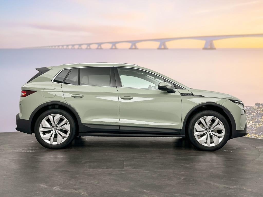 Skoda Elroq business edition elektromotor 150 kw / 204 pk suv