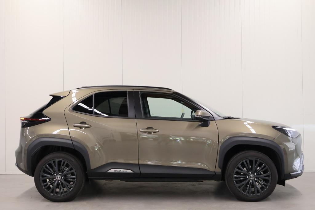 Toyota Yaris Cross 1.5 hybrid adventure | nl auto | bruin leder | full opti