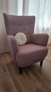 Roze fauteuil