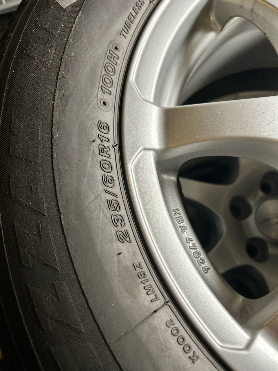 KIA SPORTAGE VELGEN - BRIDGESTONE BLIZZAK BANDEN