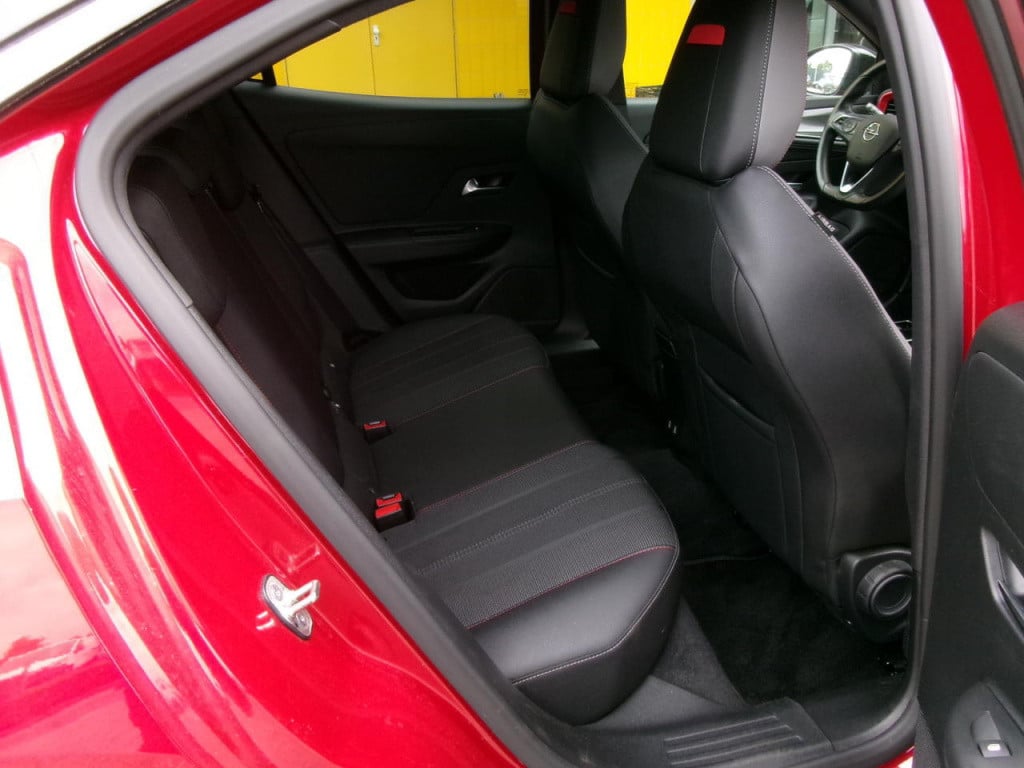Opel Mokka 1.2 turbo gs-line, 360 cam., nav., carplay