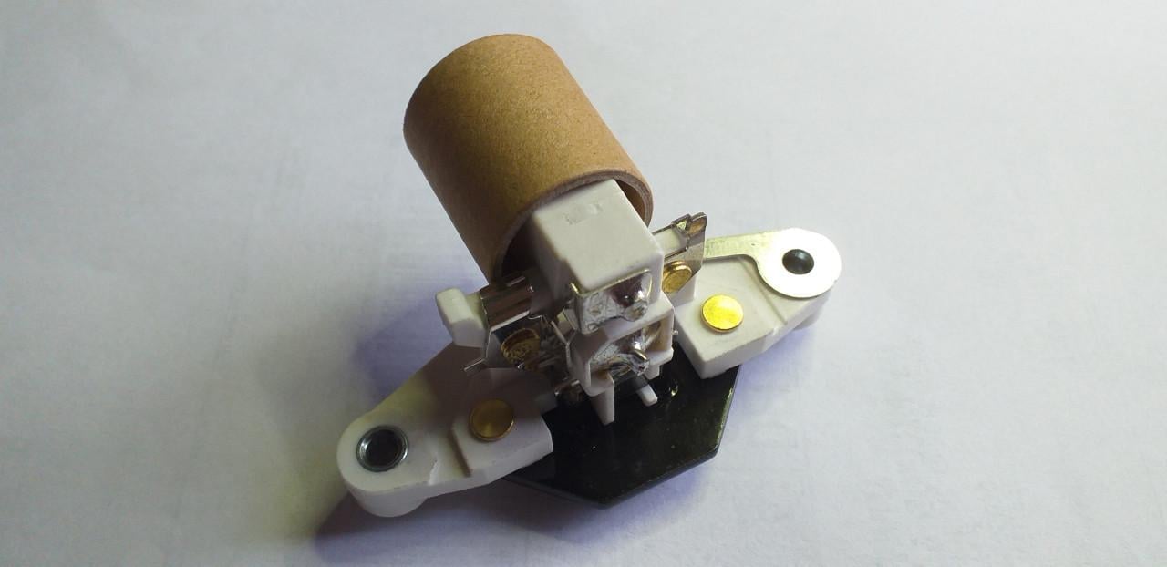 Dynamo Bosch spanningsregelaar