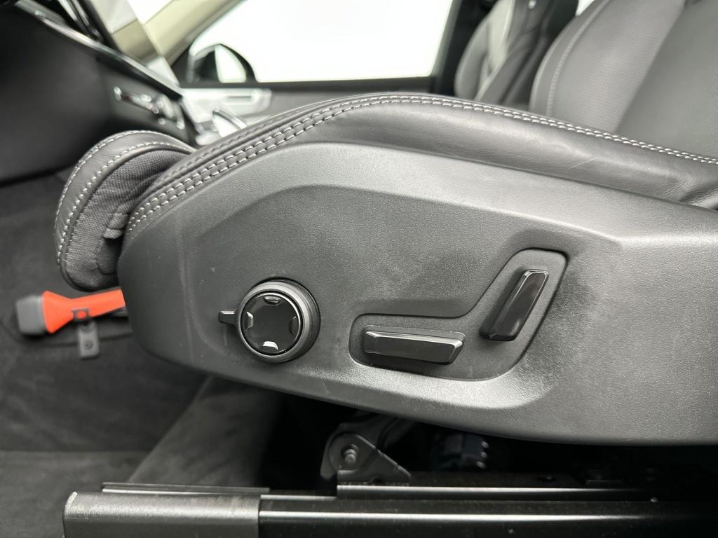 Volvo XC90 t8 455pk recharge ultra dark| b&w audio| trekhaak| luchtvering