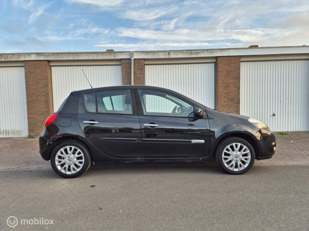 Renault Clio 1.2 tce dynamique / origineel nl / dealeronderhouden / airco /