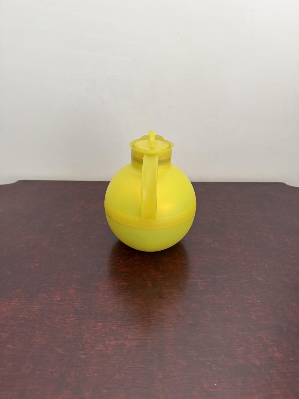 Alfi theekannen (zwart + geel) – ontwerp Ole Palsby