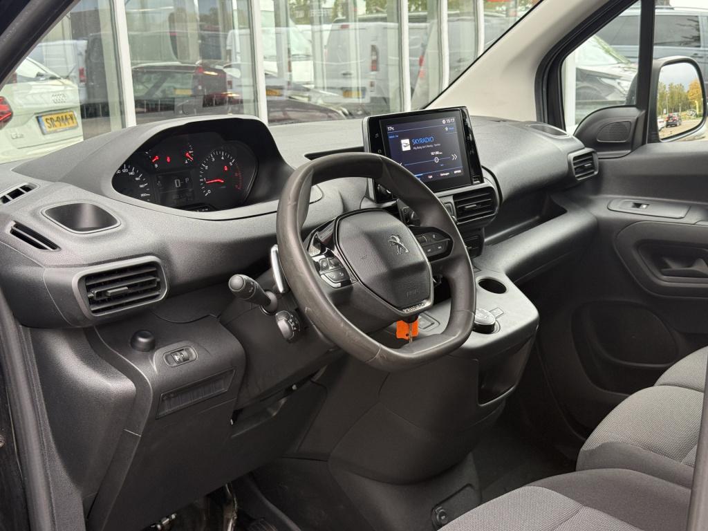 Peugeot Partner 1.5 bluehdi premium | trekhaak | navi | carplay | camera | 