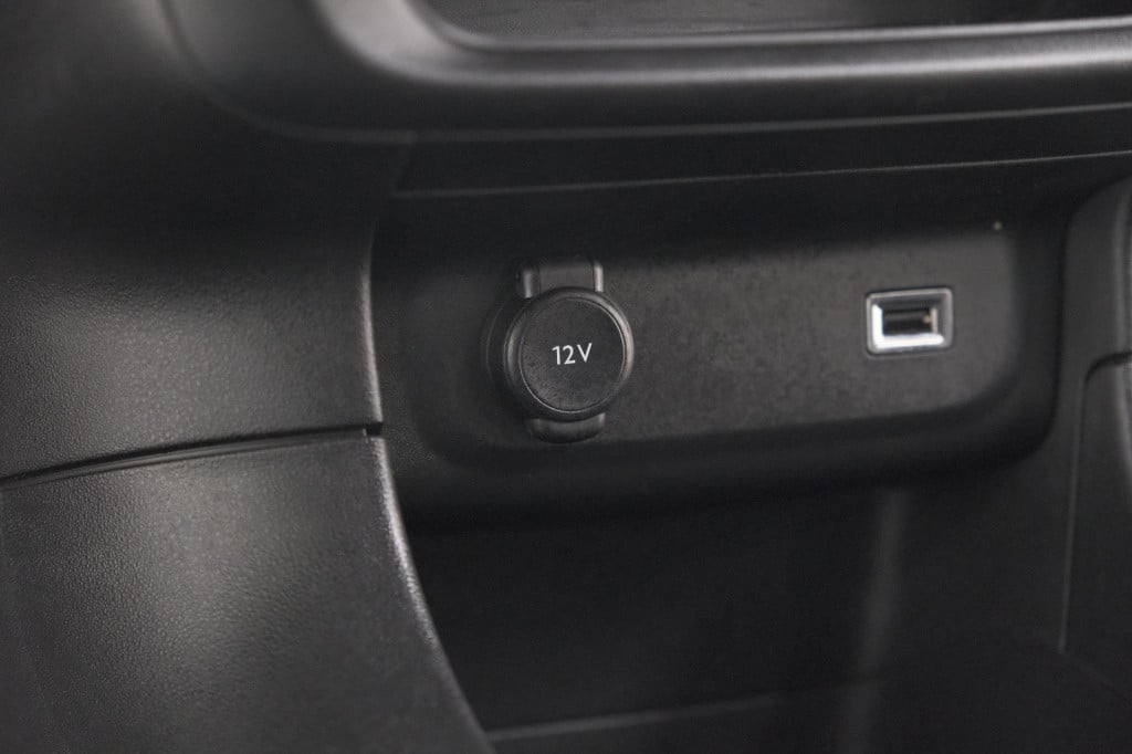 Citroen C3 puretech 82 c-series | trekhaak | camera | apple carplay | allse