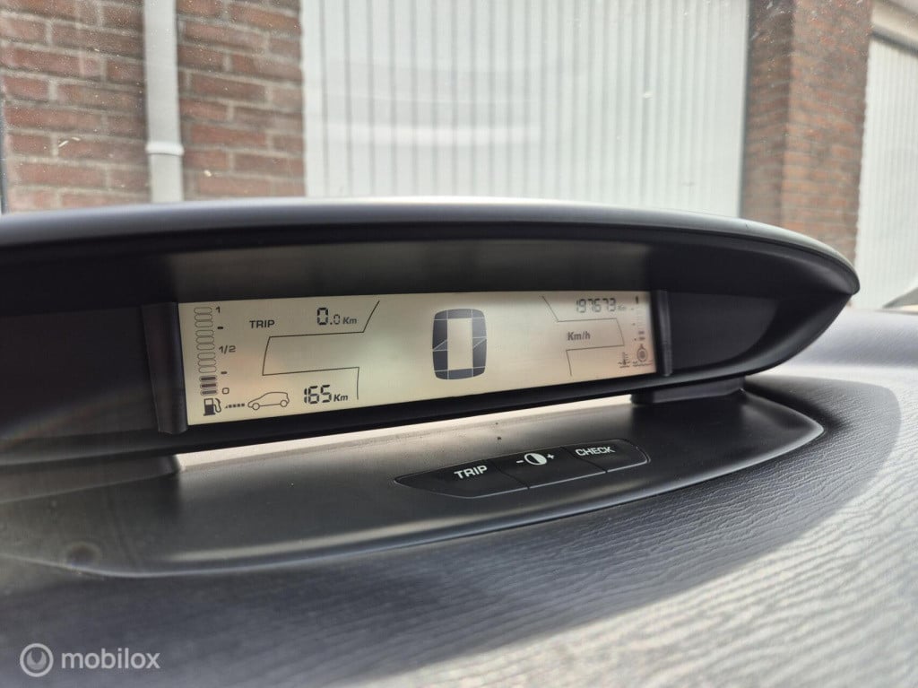 Citroen C4 1.6-16v image / 5- deurs / origineel nl / cruisecontrol / automa