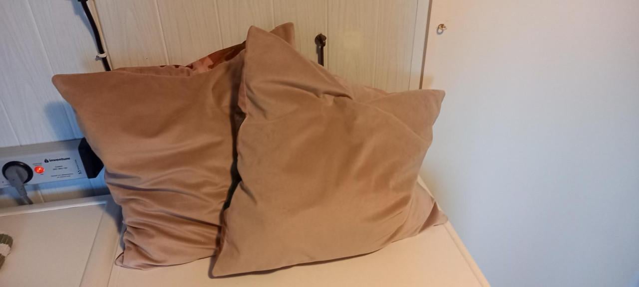 2 leuke kussentjes voor 5 euro