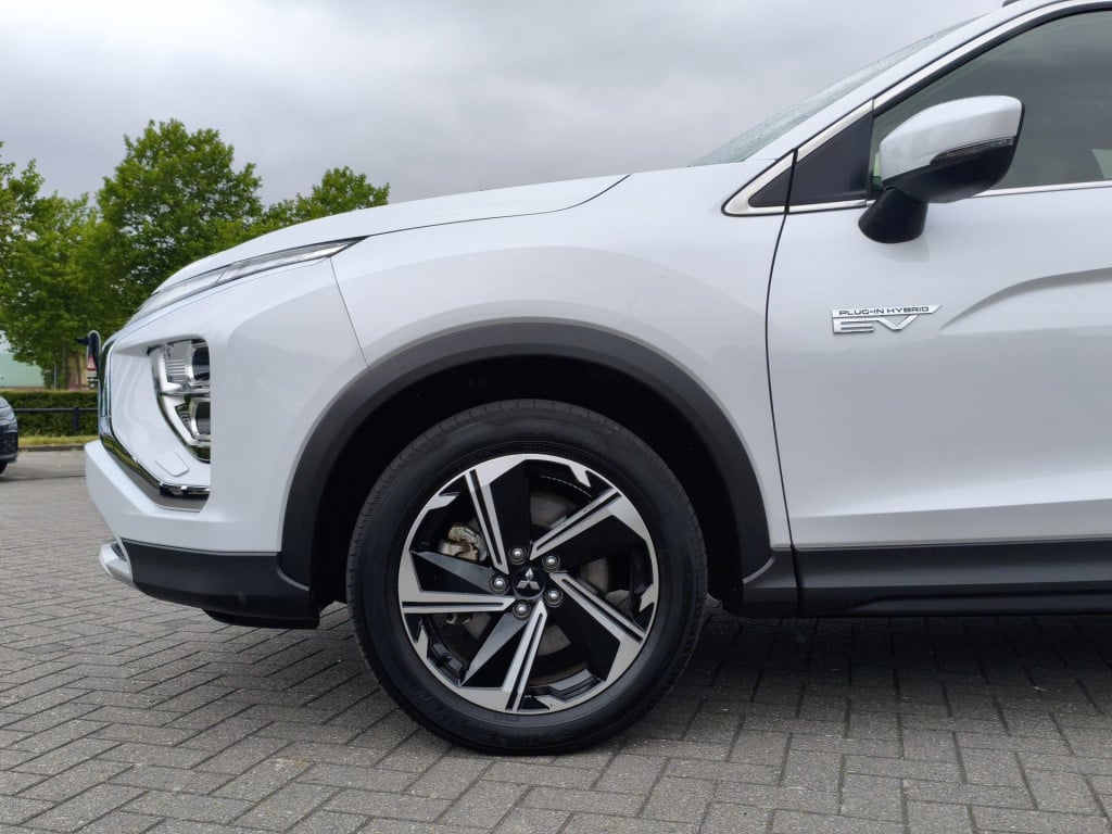 Mitsubishi Eclipse Cross 2.4 phev intense+ | navigatie | camera | stoelverw
