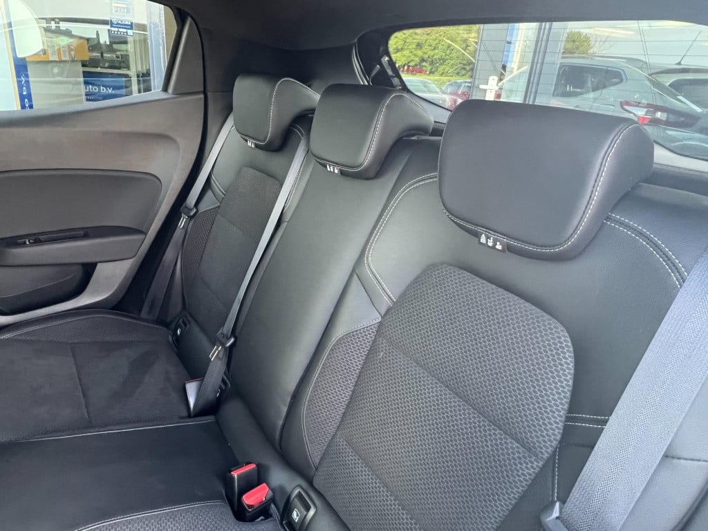 Renault Clio 1.3 tce full options