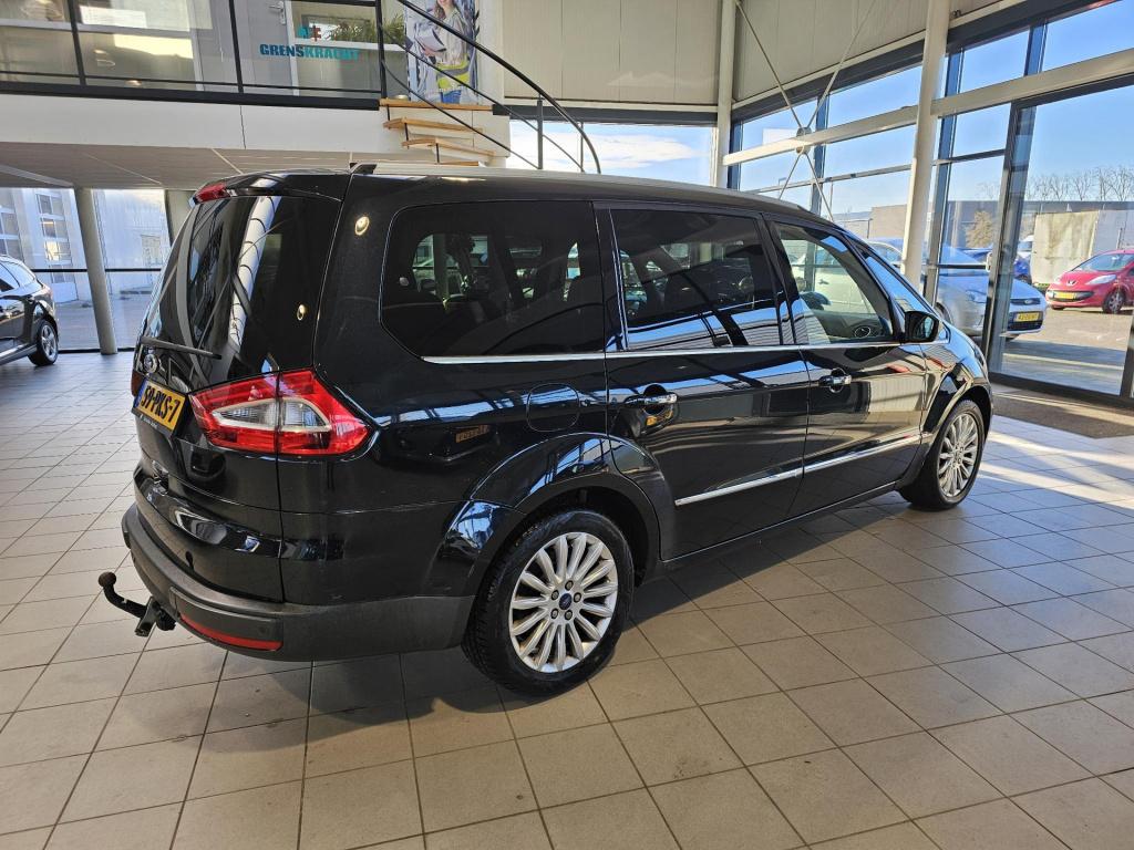Ford Galaxy 1.6 scti titanium
