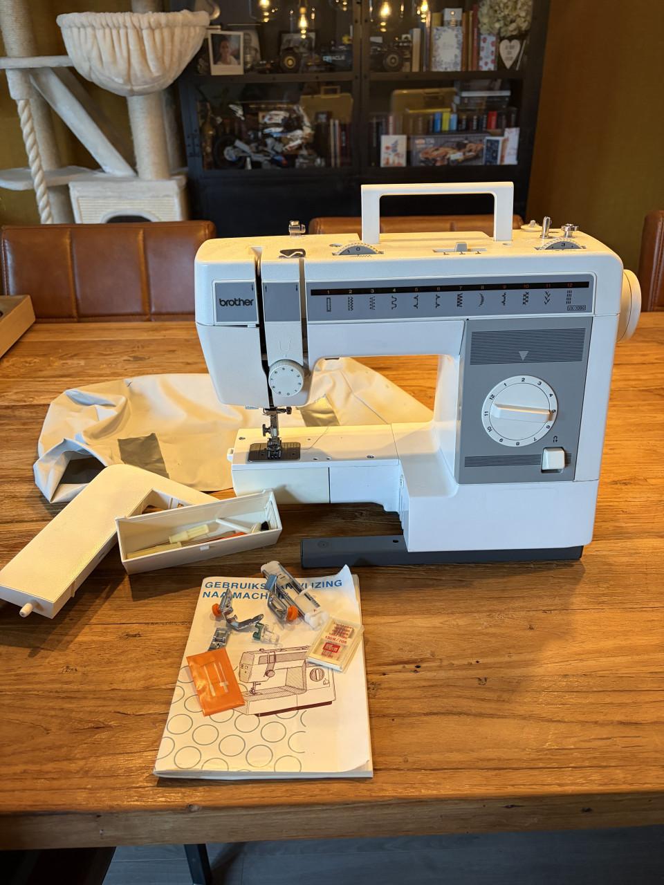 Brother naaimachine compleet met accessoires en handleiding