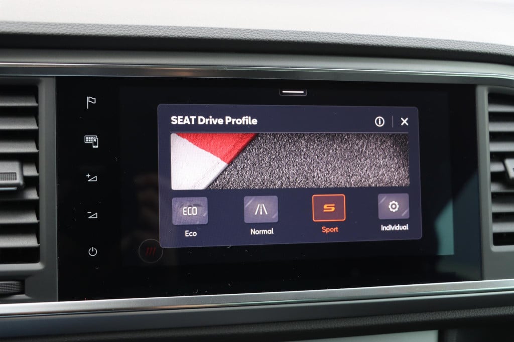 Seat Ateca 1.5 tsi fr-line 150pk dsg7